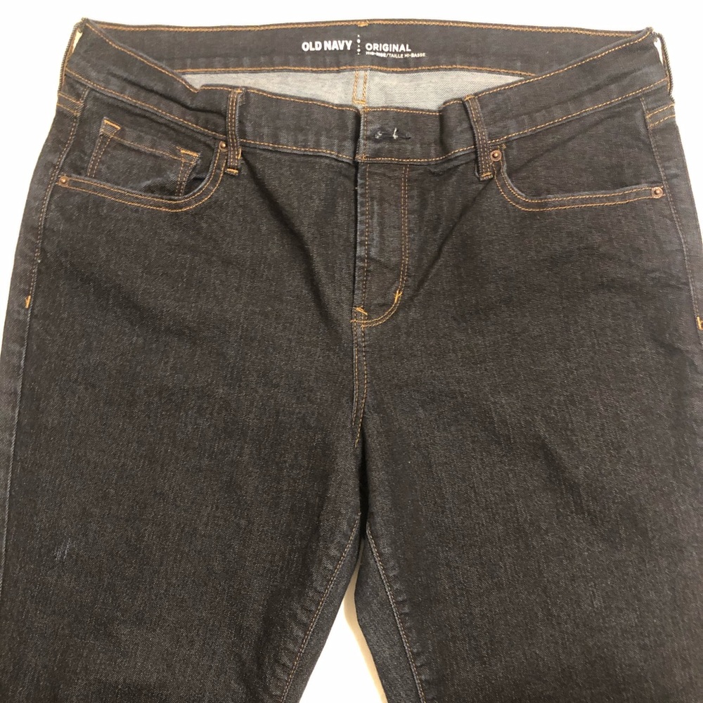 Mid-rise jeans
